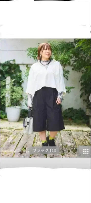 새상품 미사용 택 포함 시마무라 오카다유리 숏팬츠 4L
