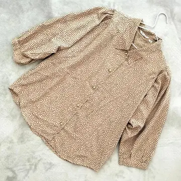 미 레이크 도트 무늬 블라우스 퍼프 소매 일본제 골드 버튼 9호