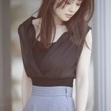 SNIDEL 스나이델 도킹 니트탑 블랙 슬리브리스
