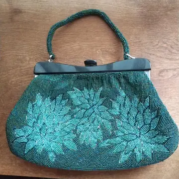 앤티크 비즈 자수 꽃무늬 그린 컬러 클러치백