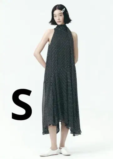 슬리브리스 물방울 패턴 롱 원피스