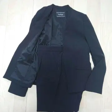 허쉬 아쉬 세탁 가능한 수트 셋업 클리닝 완료 블랙 새상품급 M/L