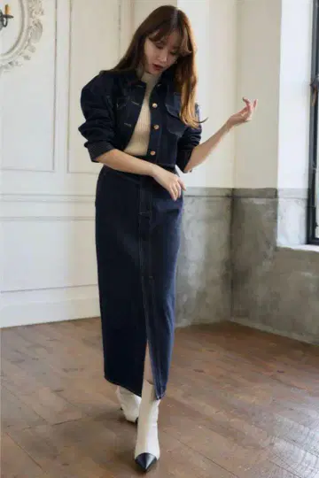 하릴립투 밀라노 프론트 슬릿 데님 스커트