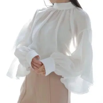 아뉴앙스 프릴 디자인 시어 블라우스 화이트 블라우스 셔츠 긴팔
