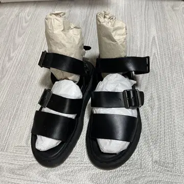 Dr. Martens 블랙 스포츠 샌들 닥터마틴 23.0