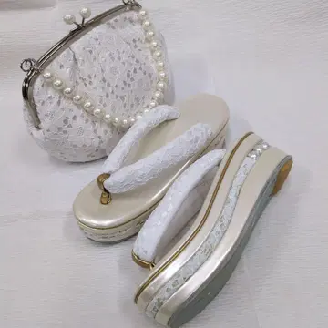 레이스 진주 장식의 화이트 초리 백 세트
