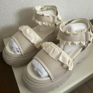 메리제니 샌들