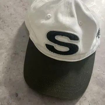 스튜시 캡