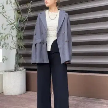 Ray BEAMS 셔링 바디수트 베이지