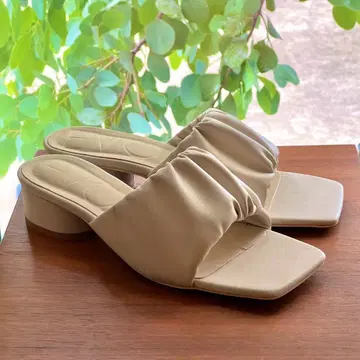 EVOL 셔링 스퀘어 힐 무엘 베이지 L 사이즈 힐 4cm