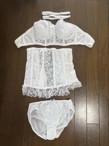 세모아 브라이덜 인너 D75 허리 니퍼 70