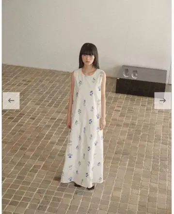 dium Flower embroidery one piece