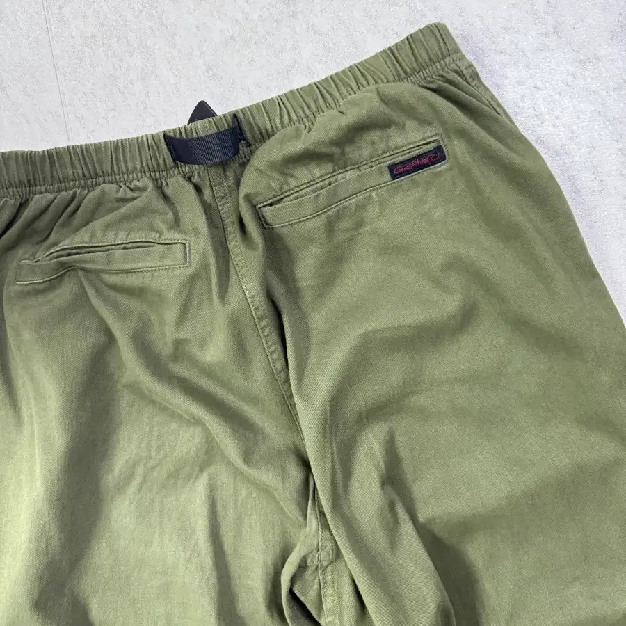 GRAMICCI | 그라미치 Gramicci Wide Pants Olive L (32-34) on