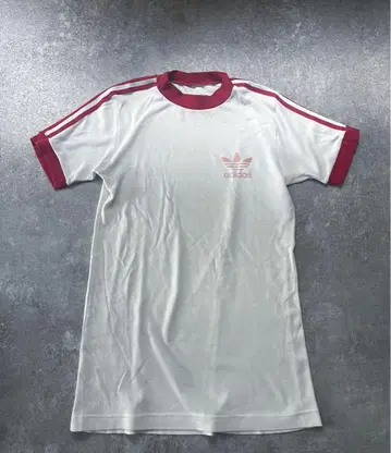빈티지 아디다스 티셔츠