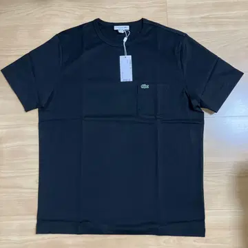 LACOSTE 블랙 티셔츠 포켓 부착 새상품