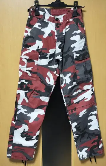 카모플라쥬 카고 팬츠 빨간색