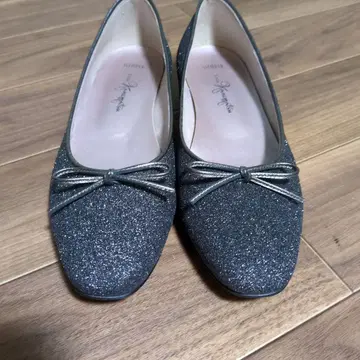 긴자 카네마츠 시큐어 글리터 그레이 발레 슈즈