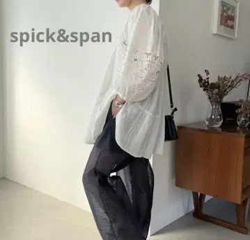Spick & Span 퍼프 소매 볼륨 소매 톱 화이트