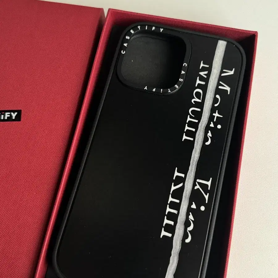 Casetify Matin Kim iPhone 16 Pro Max on Bunjang Global Site.
