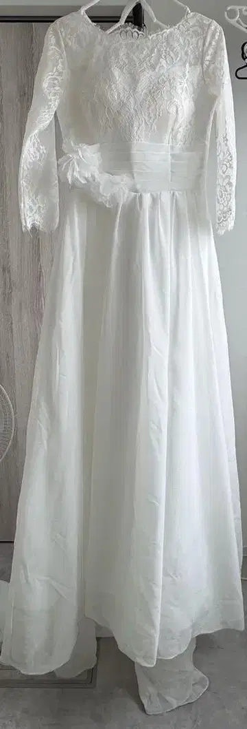웨딩 드레스 베일 부착