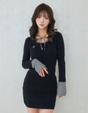 다리치 체크 리본 니트 미니 원피스 프리 사이즈 블랙