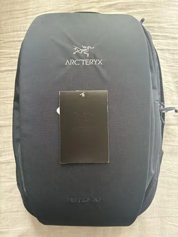 레어 색상 코발트 문 ARC'TERYX BLADE 20 백팩 단종