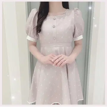 이브린 로고 플레어 원피스 핑크