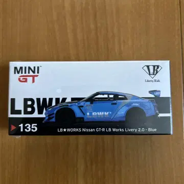 MINI GT 135 LB WORKS NISSAN GT-R