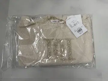Dairch 다리치 팬시 비즈 DD 로고 니트 탑 IVO