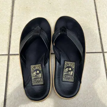 ISLAND SLIPPER 가죽 플립플랍 8