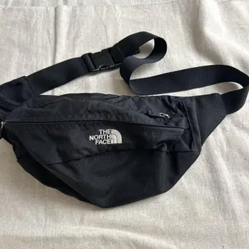 더 노스페이스 보디백 블랙