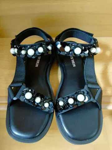 자연미 기본 디자인 보석 장식 플랫 샌들 사이즈 S 22.5cm