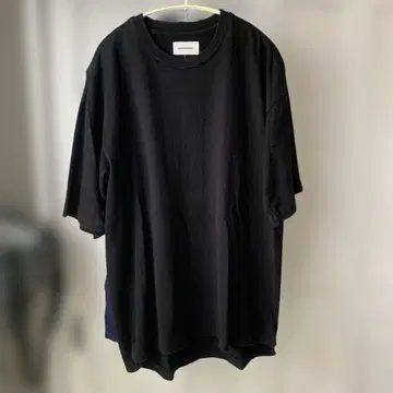 MARKAWARE 블랙 티셔츠
