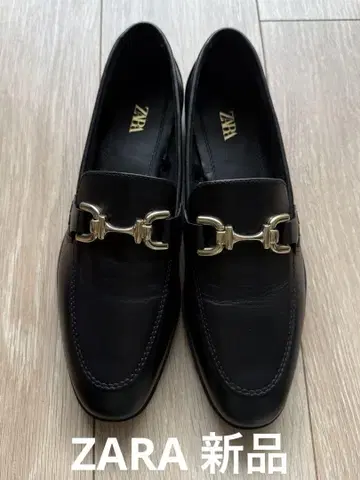 ZARA 블랙 로퍼 사이즈 39 금속 장식 로우 힐 신품