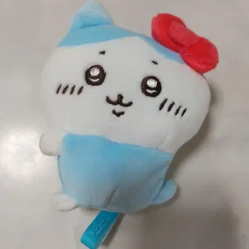 새상품급 헬로키티 치이카와 하치와레 들고 있는 마스코트