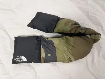 THE NORTH FACE 다운 머플러 카모플라쥬/블랙