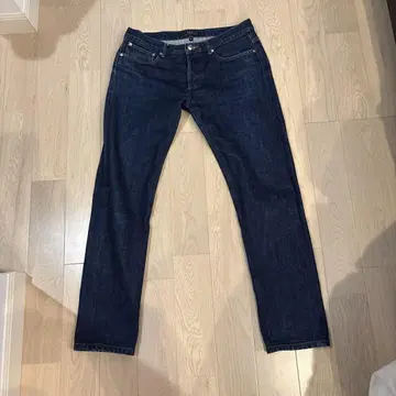 A.P.C. 페티트 뉴 스탠다드 32
