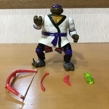 뮤턴트 터틀즈 닌자 도나텔로 피규어