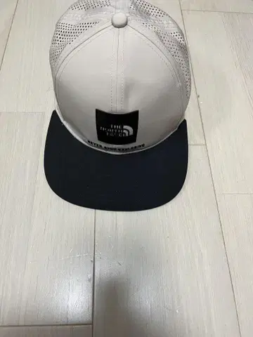 더 노스페이스 캡 화이트/블랙