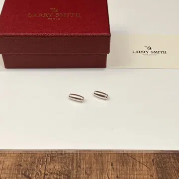 LARYY SMITH 라리 스미스 실버 950 파이프 비즈 2개
