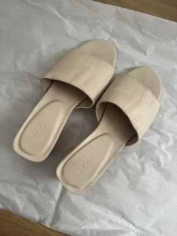 너무 달이 많은 나무 행성 / 샌들 23cm