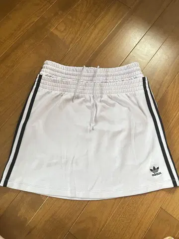 아디다스 오리지널스 스트라이프 스커트