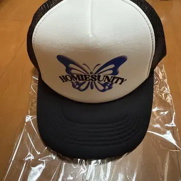 HOMIESUNITY 트래커 캡 화이트 블랙
