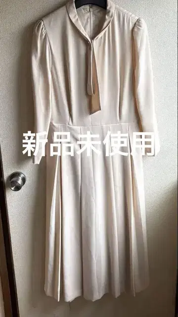 새 제품 미사용 아이보리 리본 장식 칼라 정장 드레스 LL 사이즈