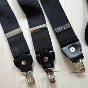BARNEYS NEW YORK 블랙 서스펜더
