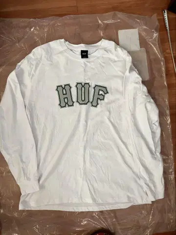 하프 HUF 롱 티셔츠 장소매
