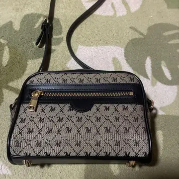 moussy 모노그램 패턴 숄더백