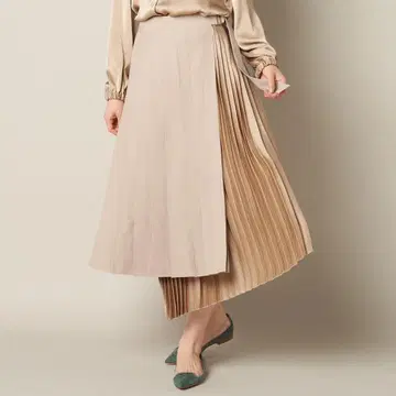 미품 엘리오폴 새틴 플리츠 콤비 랩스커트