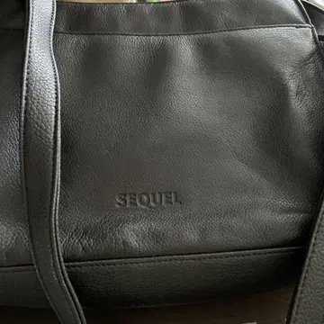 SEQUEL 블랙 숄더백