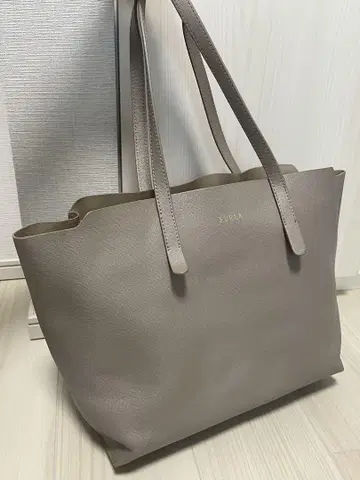 FURLA 그레이 토트백